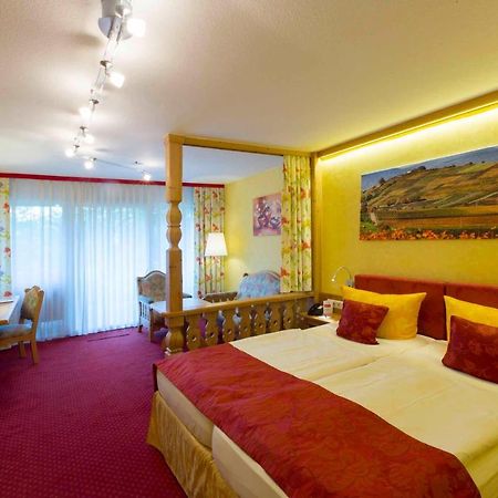 Hotel Pfalzblick Dahn Bagian luar foto